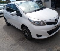 toyota-vitz-small-0