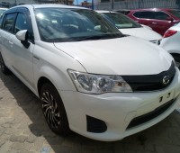 toyota-fielder-small-1