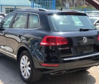 volkswagen-touareg-small-1