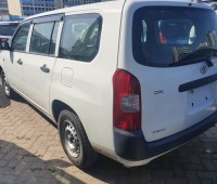 toyota-probox-small-3