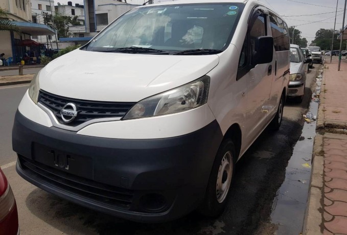 nissan-nv-200-big-3