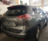 nissan-xtrail-small-2