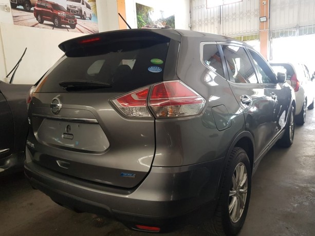 nissan-xtrail-big-2