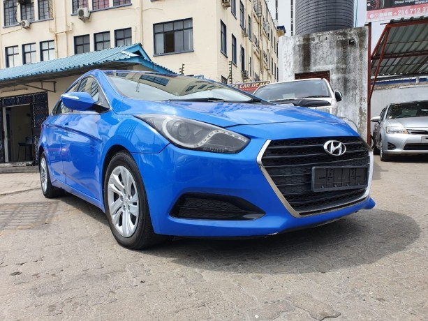 hyundai-i40-big-4