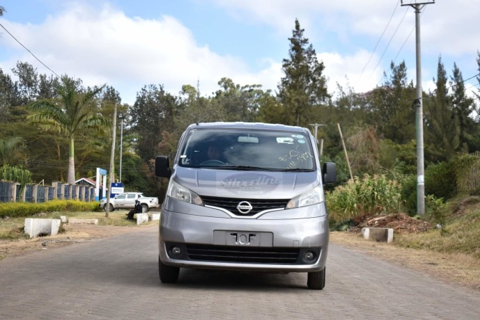 nissan-nv-200-vannette-big-3