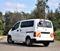 nissan-nv-200-vannette-small-2