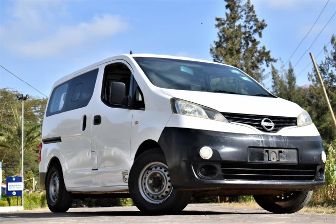 nissan-nv-200-vannette-big-1