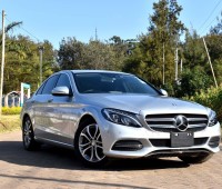 mercedez-benz-c200-w205-model-small-1