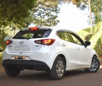 mazda-demio-new-shape-small-2