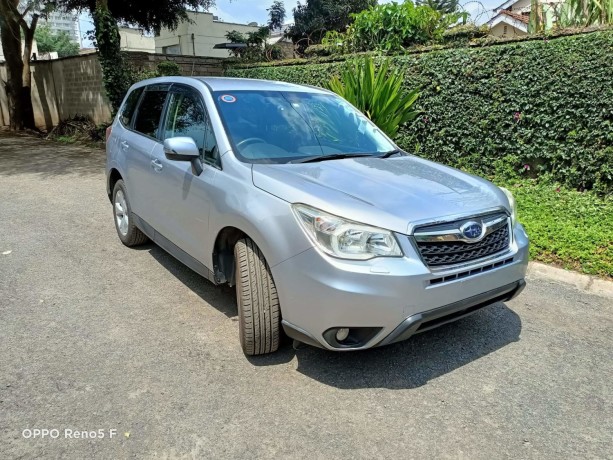 subaru-forester-sj5-big-0