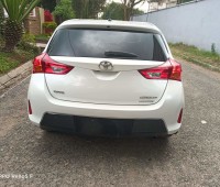 toyota-auris-small-1