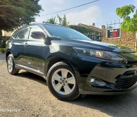 toyota-harrier-small-0