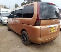 nissan-serena-small-0