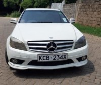 mercedes-benz-c200-small-0