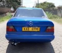 mercedes-benz-e260-small-5