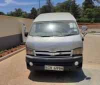 toyota-hiace-small-1