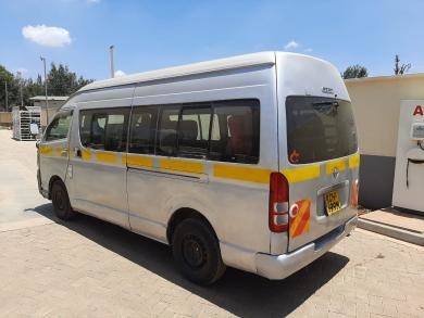 toyota-hiace-big-3