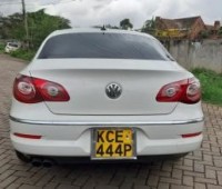 volkswagen-passat-small-6