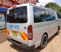 toyota-hiace-small-3