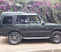 land-rover-discovery-1-small-3