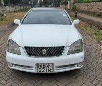 toyota-crown-small-4