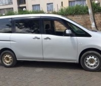 nissan-serena-small-3