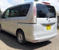 nissan-serena-small-1