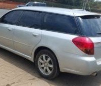 subaru-legacy-small-1