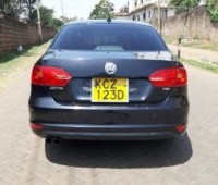 volkswagen-jetta-small-2