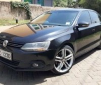 volkswagen-jetta-small-4