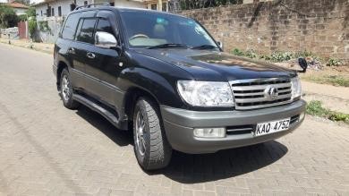 toyota-landcruiser-big-2