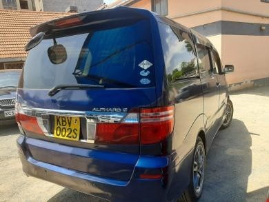 toyota-alphard-big-4