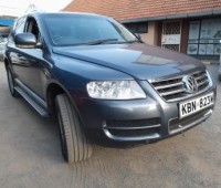 volkswagen-touareg-small-1