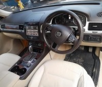 volkswagen-touareg-small-1