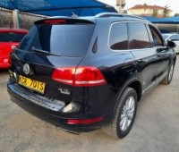 volkswagen-touareg-small-3