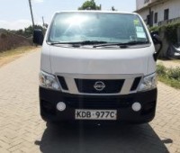 nissan-caravan-nv350-small-0