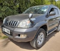 toyota-land-cruiser-small-3