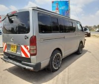 toyota-hiace-small-2