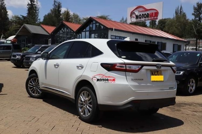 toyota-harrier-new-shape-big-4