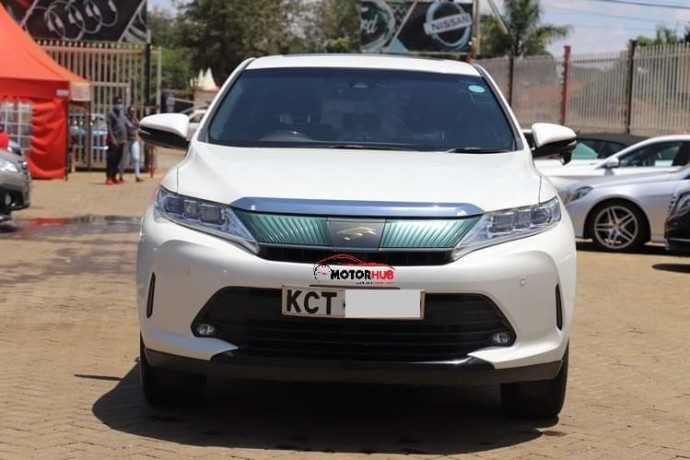 toyota-harrier-new-shape-big-3