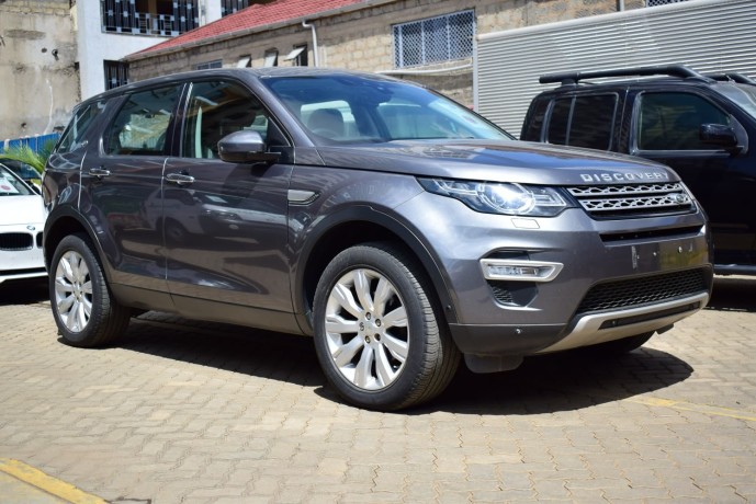 land-rover-discovery-sport-big-2