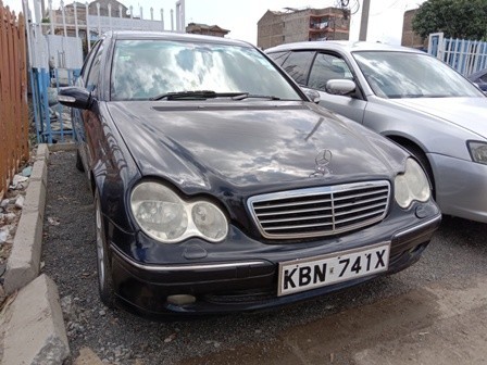 mercedes-benz-c200-big-1