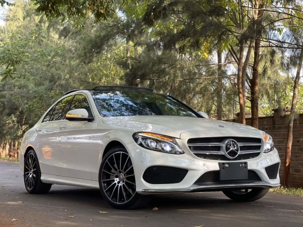 mercedes-benz-c250-big-0