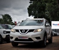 nissan-xtrail-small-0