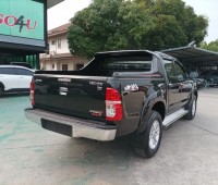 toyota-hilux-double-cab-small-3