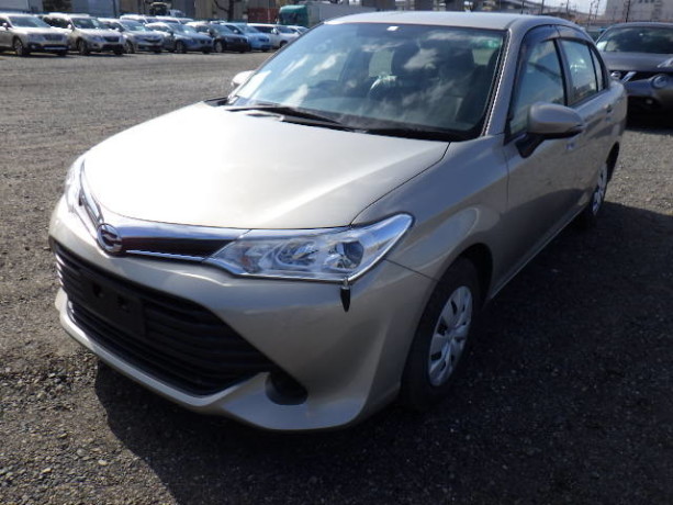 toyota-axio-2015-model-big-1