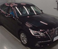 toyota-crown-2014-small-0