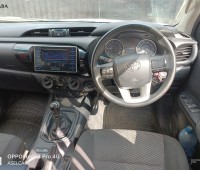 toyota-hilux-doublecabin-small-5
