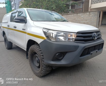 #TOYOTA #HILUX #DOUBLECABIN