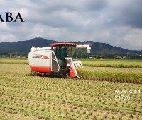kubota-combine-harvesters-small-1